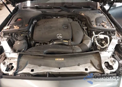 2020 Mercedes-Benz E 350 4Matic z USA, uszkodzony, nr VIN WDDZF8EB5LA705704